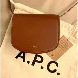A.P.C. LEATHER HANDBAG - BROWN
